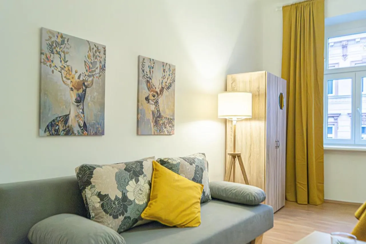Economy 1Br Apartment Well Connected To The Whole City Вена