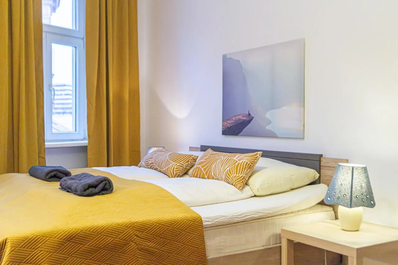 Economy 1Br Apartment Well Connected To The Whole City Вена